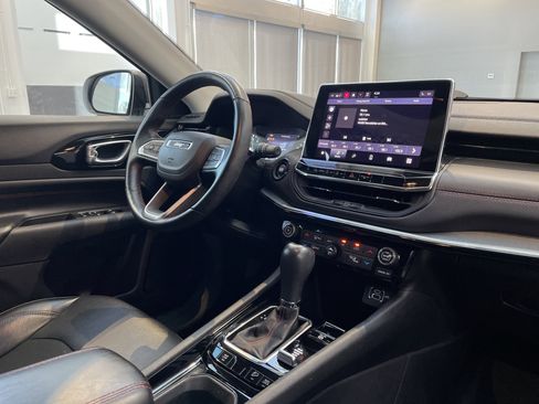 Used 2022 Jeep Compass Trailhawk w/ Trailhawk Convenience Group image 57