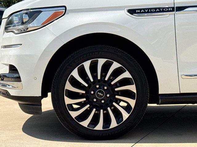 Used 2022 Lincoln Navigator Black Label AWD/4WD image 9