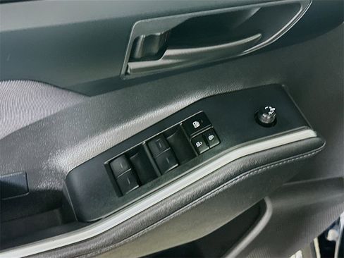 Used 2024 Toyota Highlander LE image 24