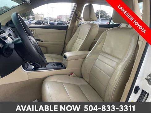 Certified 2017 Toyota Camry XLE FWD image 29