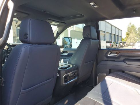 Used 2026 Chevrolet Silverado 3500 High Country w/ High Country Premium Package AWD/4WD image 10