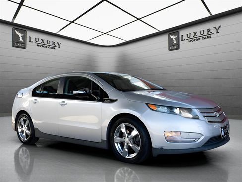 Used 2012 Chevrolet Volt Premium w/ Premium Trim Package image 1