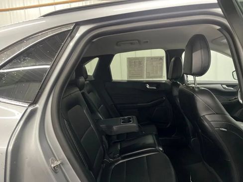 Used 2024 Ford Escape Platinum AWD/4WD image 12