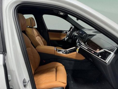 New 2026 BMW X6 xDrive40i w/ Executive Package image 19
