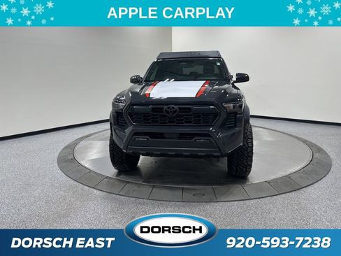 Used 2025 Toyota Tacoma TRD Off-Road image 2