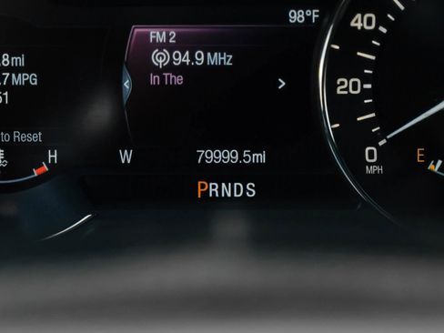 Used 2017 Lincoln MKZ Premiere FWD image 25