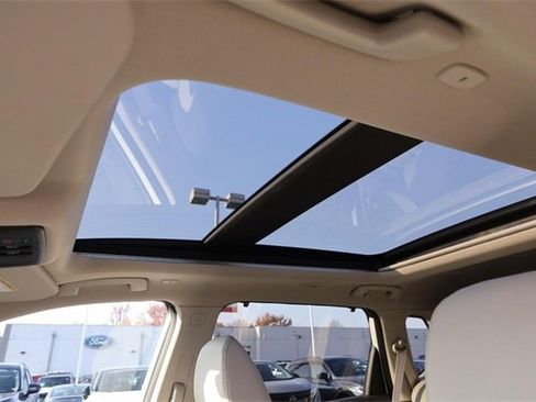 Certified 2024 Nissan Rogue SL w/ SL Premium Package image 9