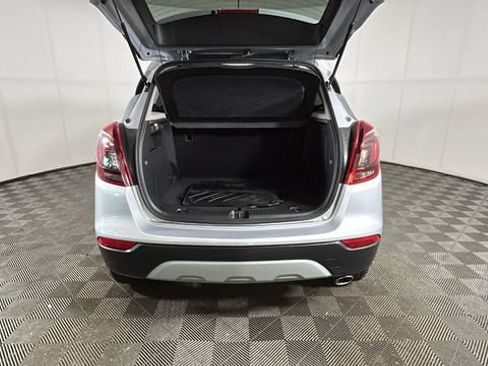 Used 2022 Buick Encore Preferred w/ Safety Package AWD/4WD image 27