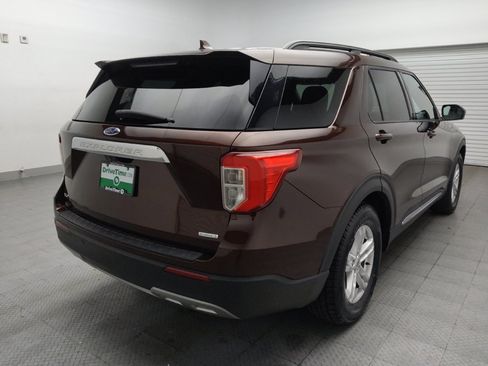 Used 2020 Ford Explorer XLT w/ Equipment Group 202A RWD image 9