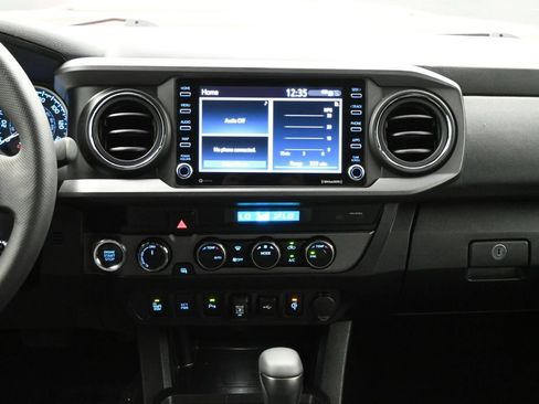 Used 2023 Toyota Tacoma TRD Sport w/ Advanced Technology Package AWD/4WD image 10