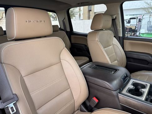 Used 2017 GMC Sierra 2500 Denali w/ Duramax Plus Package image 34
