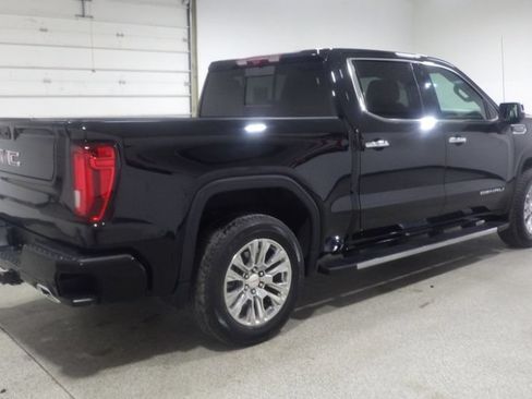 Used 2025 GMC Sierra 1500 Denali w/ Technology Package AWD/4WD image 4