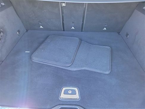 Used 2022 Mercedes-Benz GLC 300 w/ Premium Package Lite image 6