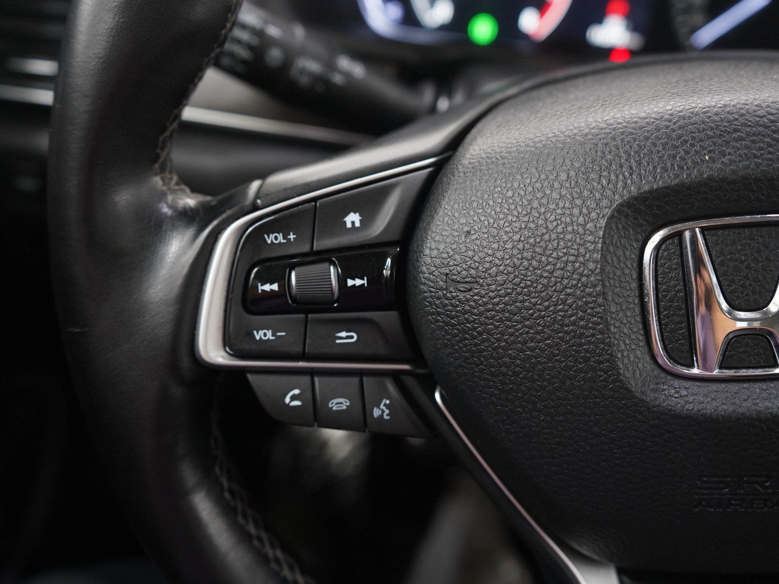Used 2019 Honda Accord EX-L image 24