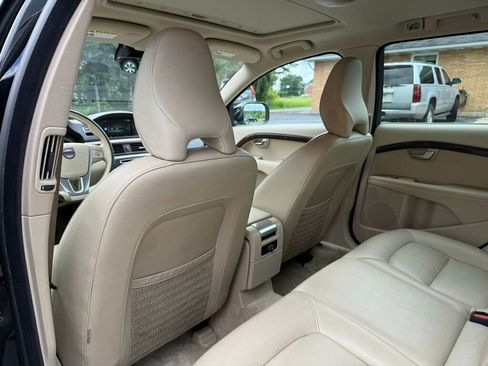 Used 2016 Volvo XC70 T5 Premier w/ Proximity Package image 38