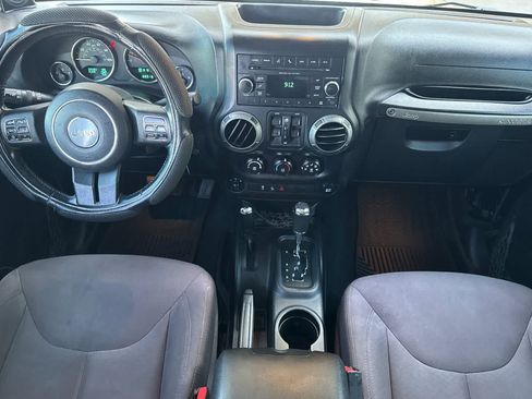 Used 2013 Jeep Wrangler Unlimited Sport AWD/4WD image 3