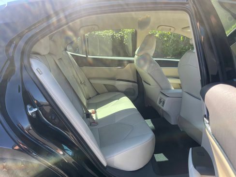 Used 2022 Toyota Camry XLE w/ Carpet Mat Package (TMS) AWD/4WD image 27