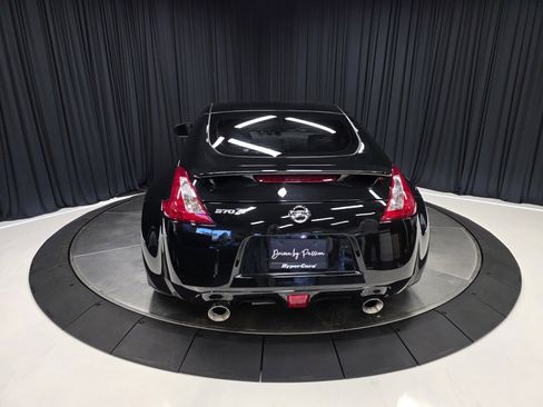 Used 2011 Nissan 370Z Base w/ Sport Pkg image 11