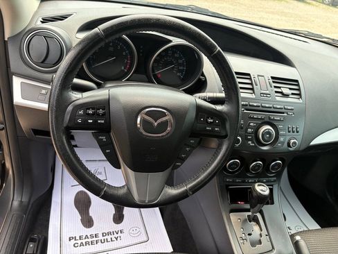Used 2013 MAZDA MAZDA3 i Touring FWD image 5