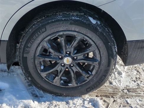 Certified 2020 Chevrolet Equinox LS image 32