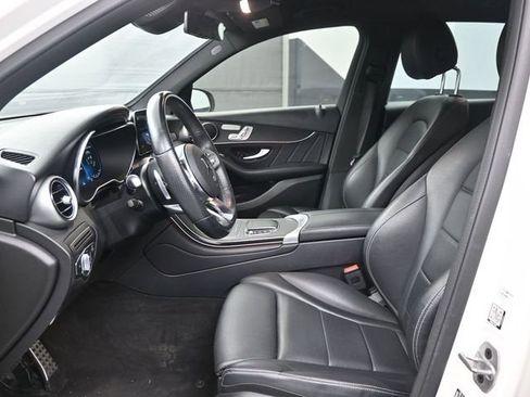 Used 2022 Mercedes-Benz GLC 300 4MATIC image 12