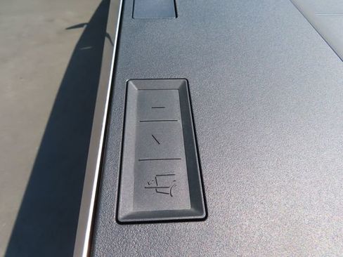 Used 2024 Tesla Cybertruck AWD Crew Cab image 29
