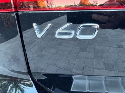 Used 2025 Volvo V60 B5 Cross Country Plus AWD/4WD image 31