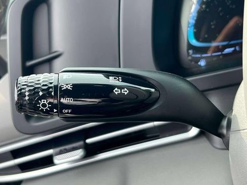 Certified 2025 Hyundai Elantra Sport FWD image 21