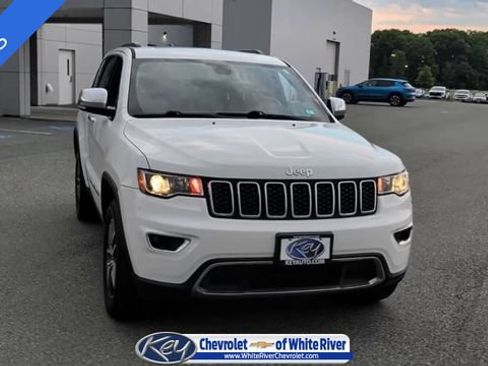 Used 2021 Jeep Grand Cherokee Limited w/ Luxury Group II AWD/4WD image 3