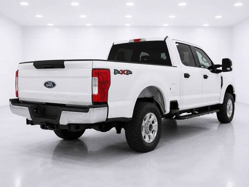 Used 2024 Ford F350 XLT AWD/4WD image 5