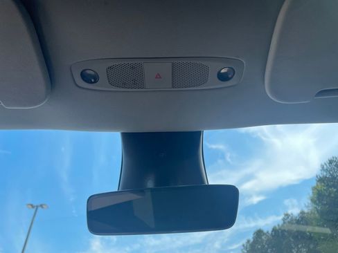 Used 2023 Tesla Model Y Performance image 19