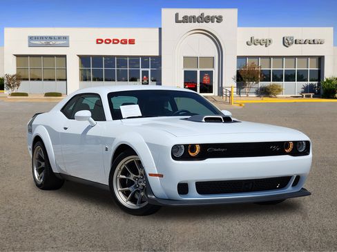 Used 2023 Dodge Challenger R/T Scat Pack RWD image 1
