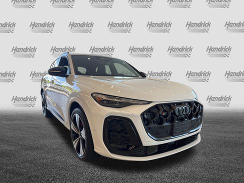 New 2026 Audi SQ5 Premium Plus AWD/4WD image 2