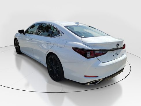 Used 2024 Lexus ES 350 F Sport w/ Accessory Package (Z2) FWD image 4