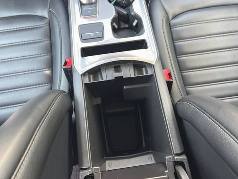 Used 2024 Ford Edge SEL AWD/4WD image 26