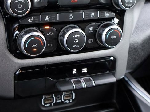 Used 2024 RAM 1500 Laramie image 33