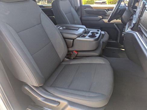 Certified 2025 Chevrolet Silverado 2500 LT w/ Convenience Package image 10