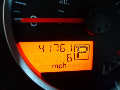 Used 2019 Nissan Frontier SL image 30