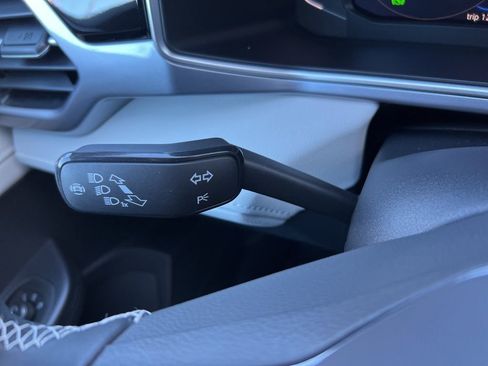 New 2026 Volkswagen Taos SEL image 38