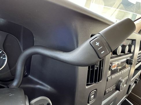 New 2026 GMC Savana 2500 RWD image 29
