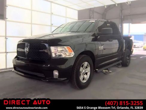 Used 2017 RAM 1500 Express RWD image 1