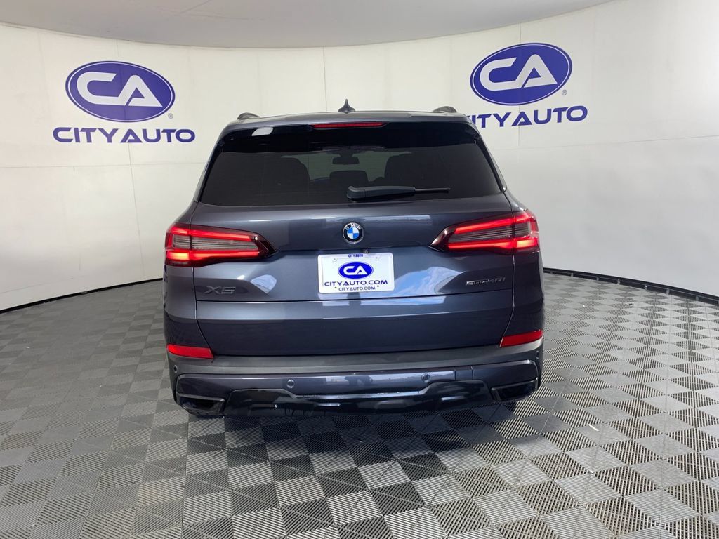 Used 2021 BMW X5 sDrive40i w/ Premium Package RWD image 4