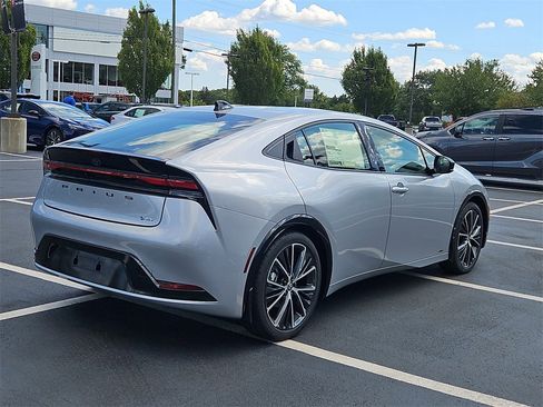 New 2026 Toyota Prius XLE image 2