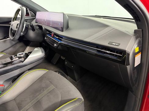 Used 2023 Kia EV6 GT image 34
