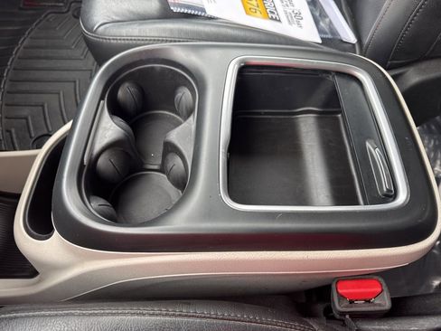 Used 2020 Chrysler Pacifica Touring-L Plus image 20