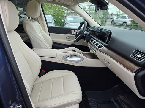 New 2026 Mercedes-Benz GLE 450 4MATIC image 11