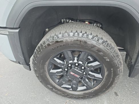 Certified 2024 GMC Sierra 2500 AT4 w/ AT4 Premium Plus Package AWD/4WD image 31