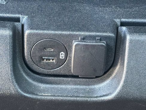 Used 2023 Ford F150 XLT AWD/4WD image 22