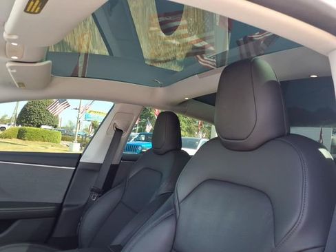 Used 2025 Tesla Model 3 RWD image 14
