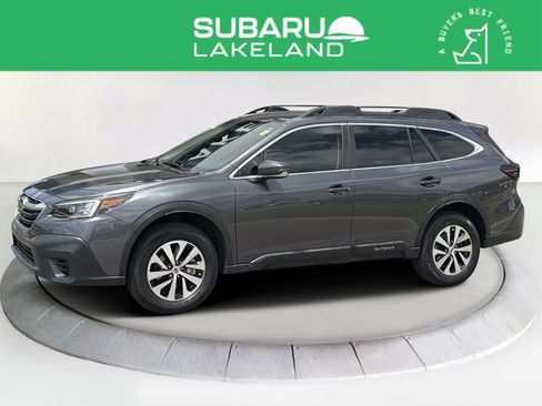 Certified 2022 Subaru Outback Premium AWD/4WD image 1